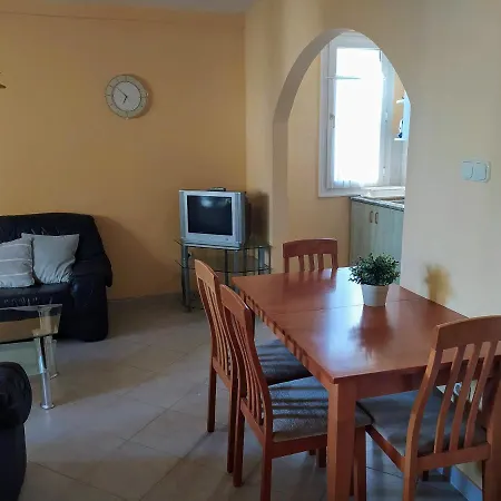 Partközeli Apartman Apartman