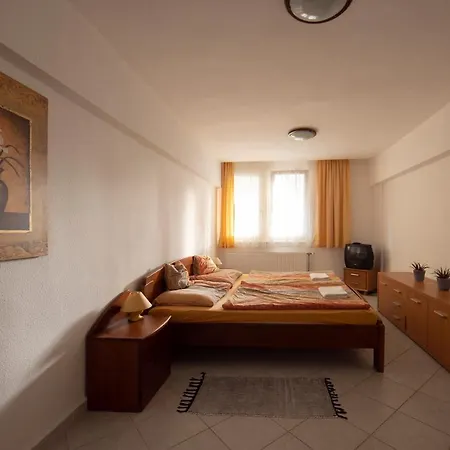 Partközeli Apartman